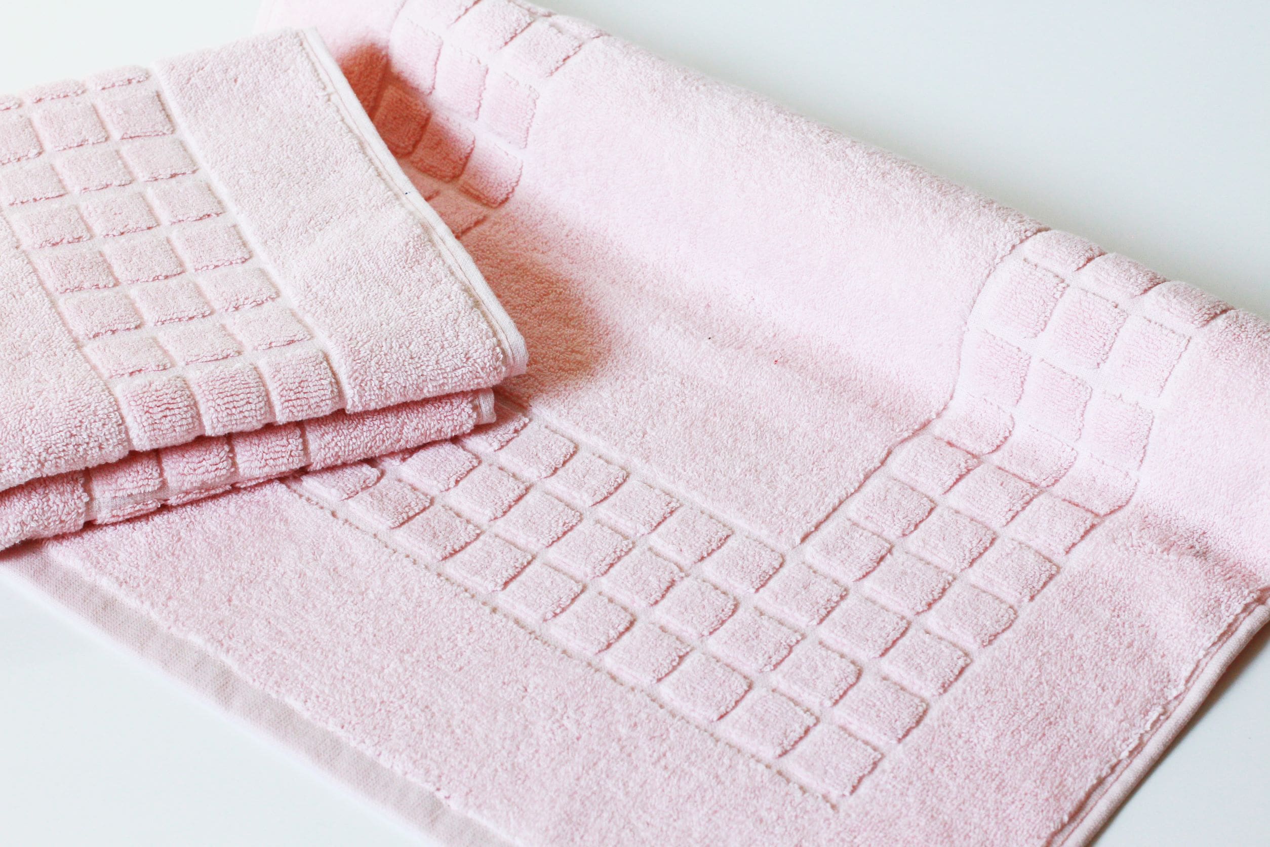 pink bath mat