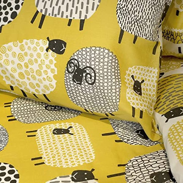 Sheep Duvet Cover Set in Yellow and white reversible pattern. Crazy sheeps all over the place, fun bed set for adults and children. Includes pillowcases. Easy care Poly cotton. - Image 6